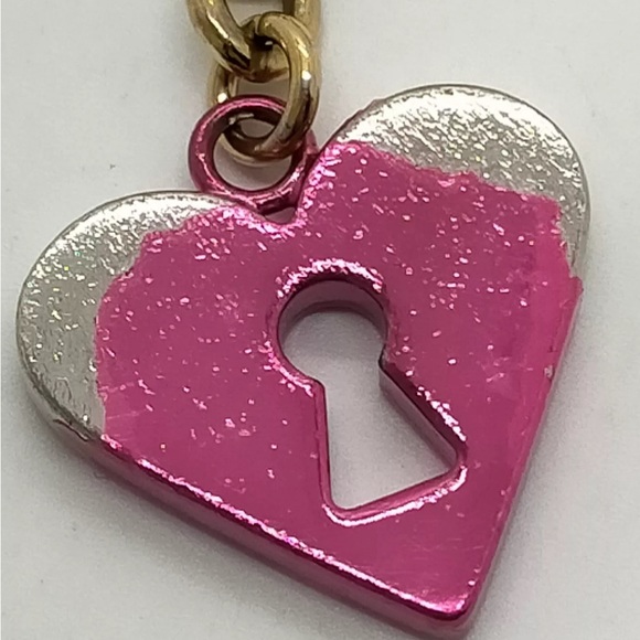 Authentic Louis Vuitton Key Ring M67438 Gold DP1118, Italy, 11.5 cm - Picture 6 of 7